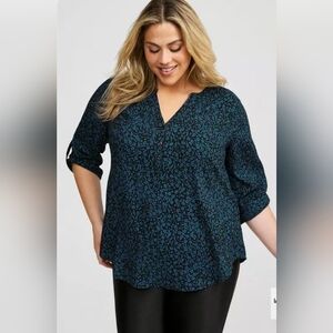 NWT Torrid Harper printed ¾ sleeve blouse Size 3